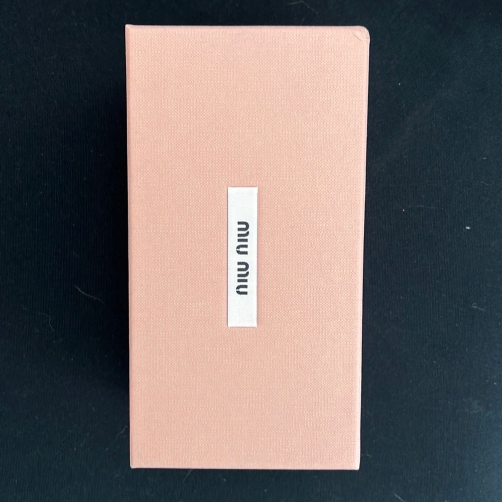 Sunglasses box Miu Miu pink